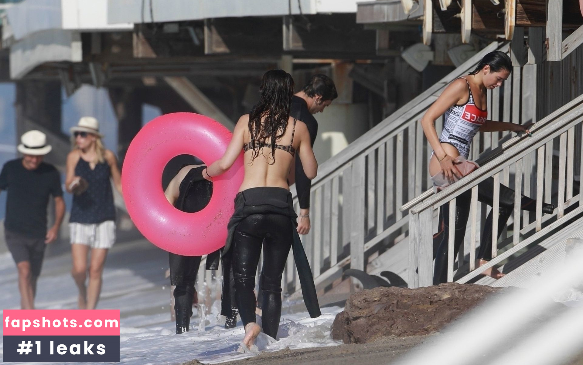 Dua Lipa gallery photo #8767