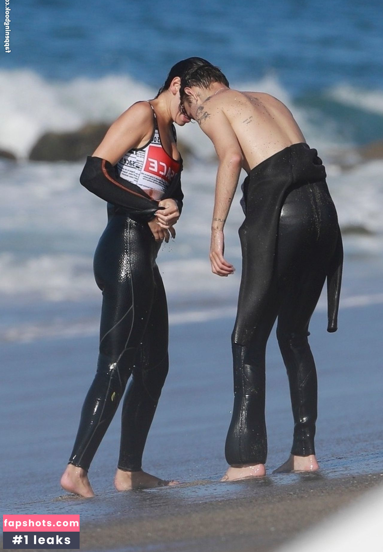 Dua Lipa gallery photo #8770