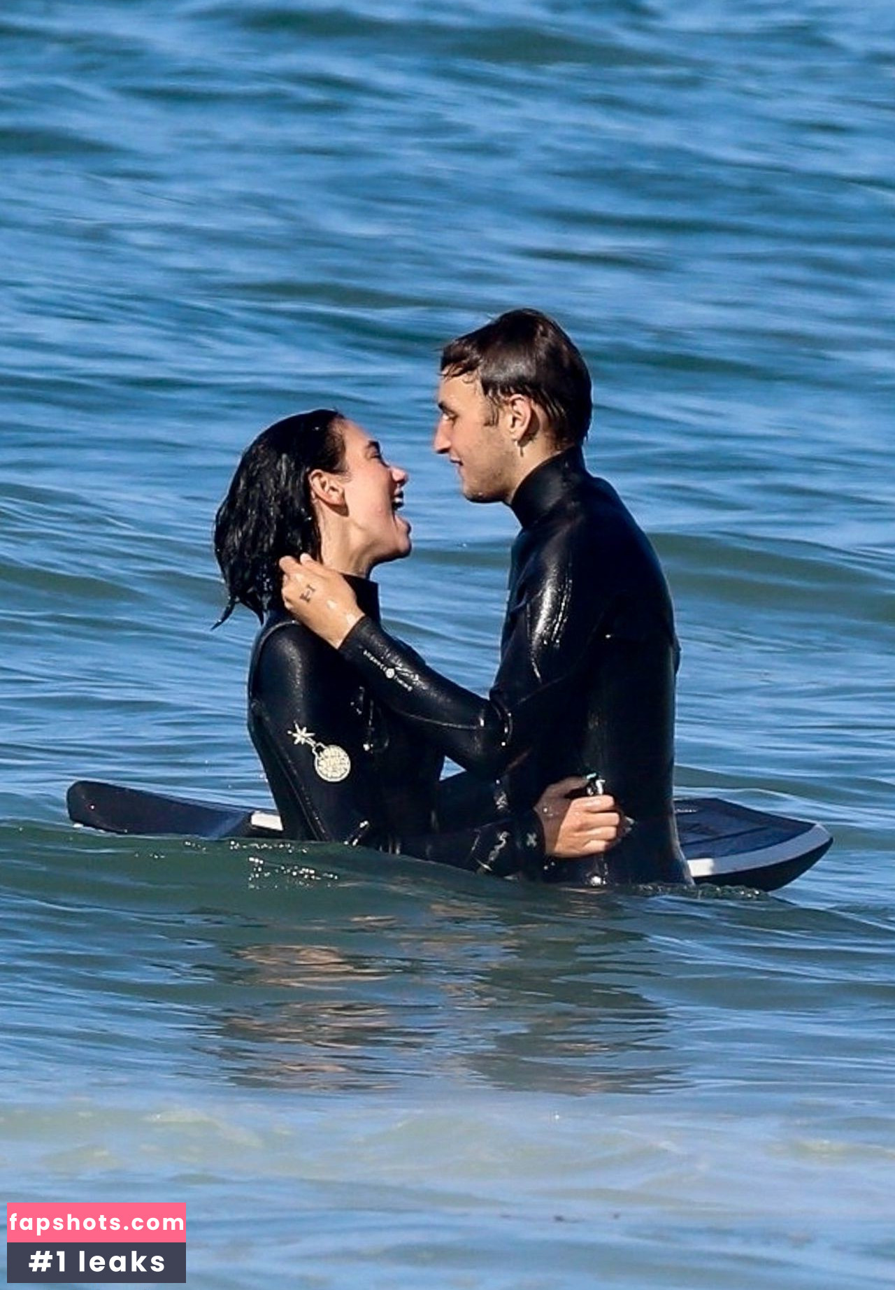 Dua Lipa gallery photo #8787