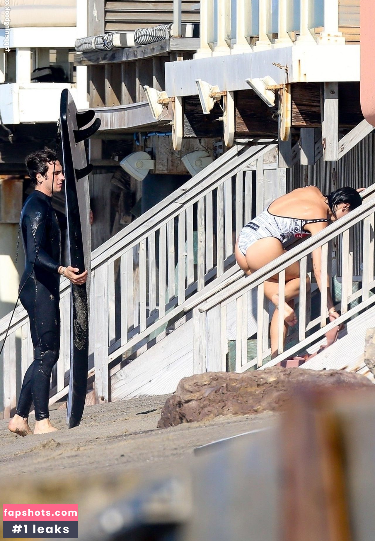 Dua Lipa gallery photo #8792