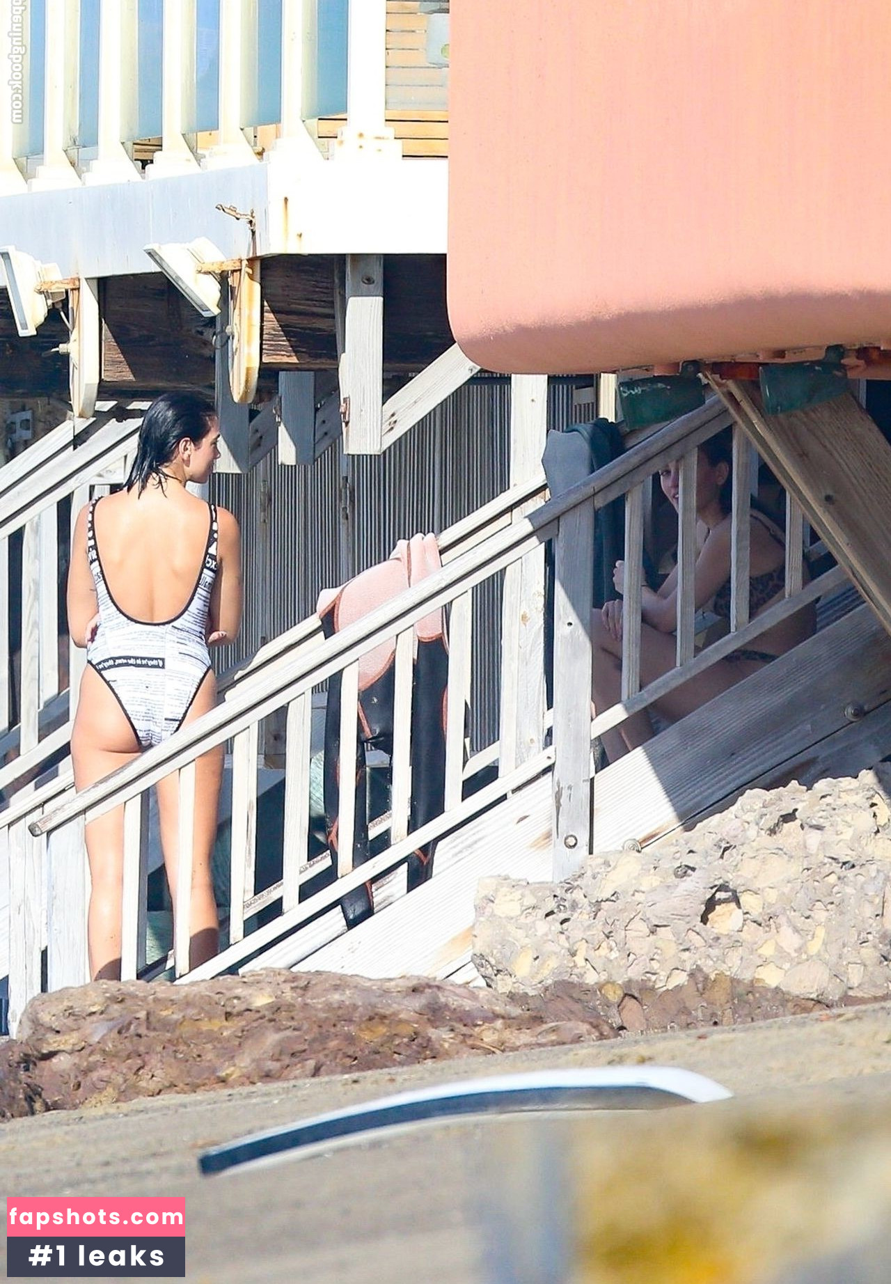 Dua Lipa gallery photo #8806