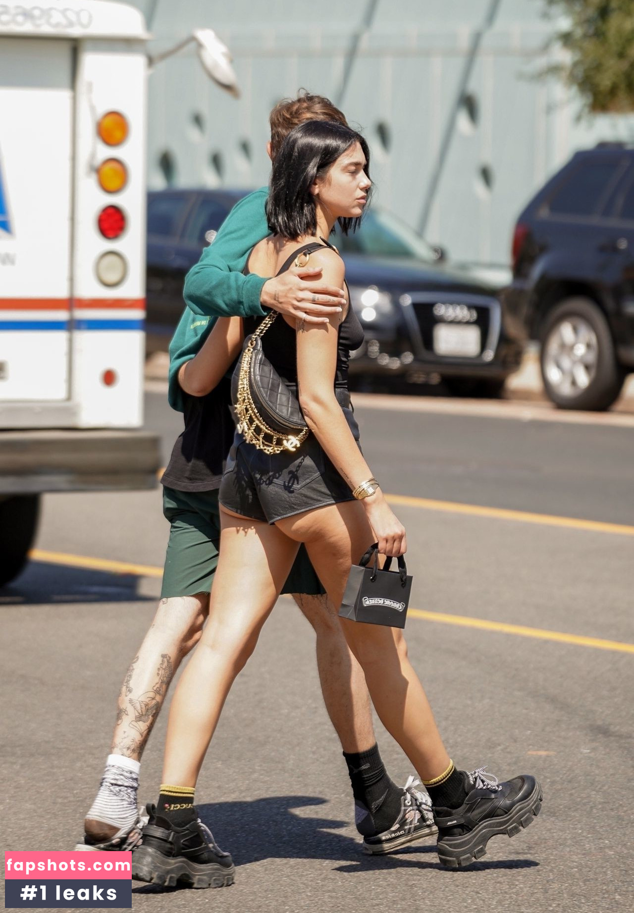 Dua Lipa gallery photo #8830