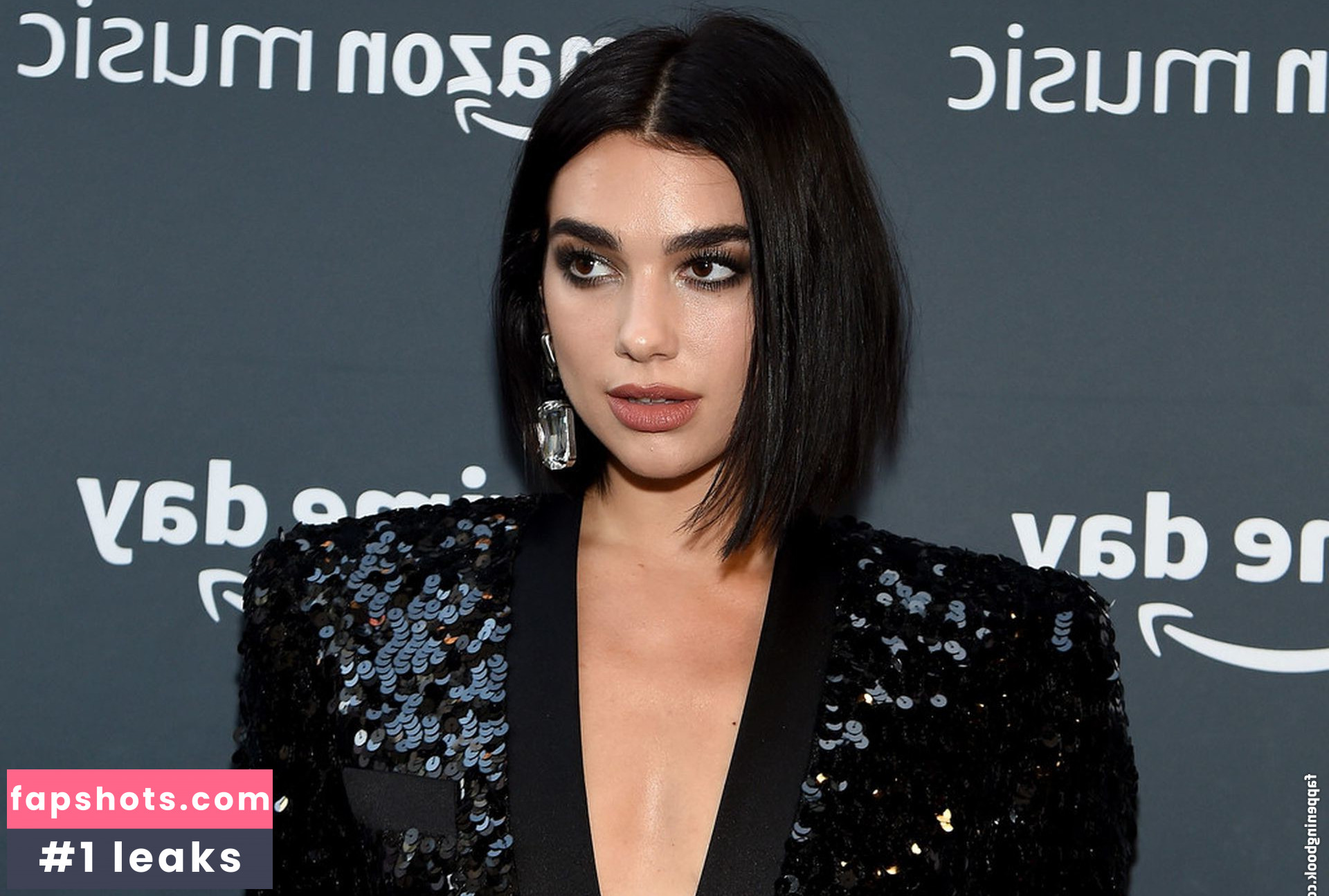 Dua Lipa gallery photo #8870