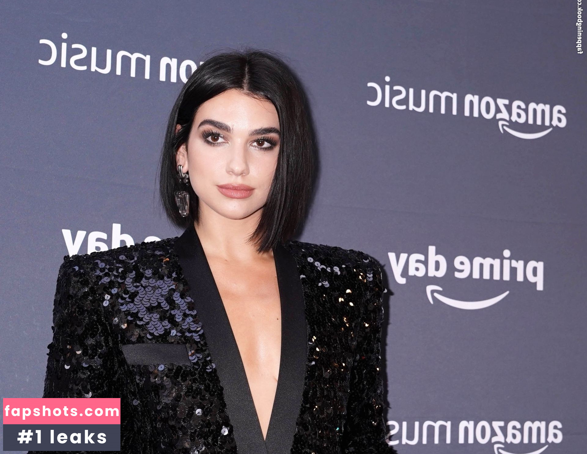 Dua Lipa gallery photo #8893