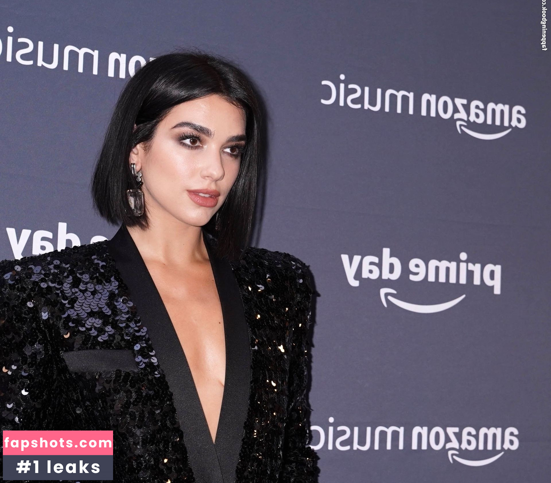 Dua Lipa gallery photo #8894