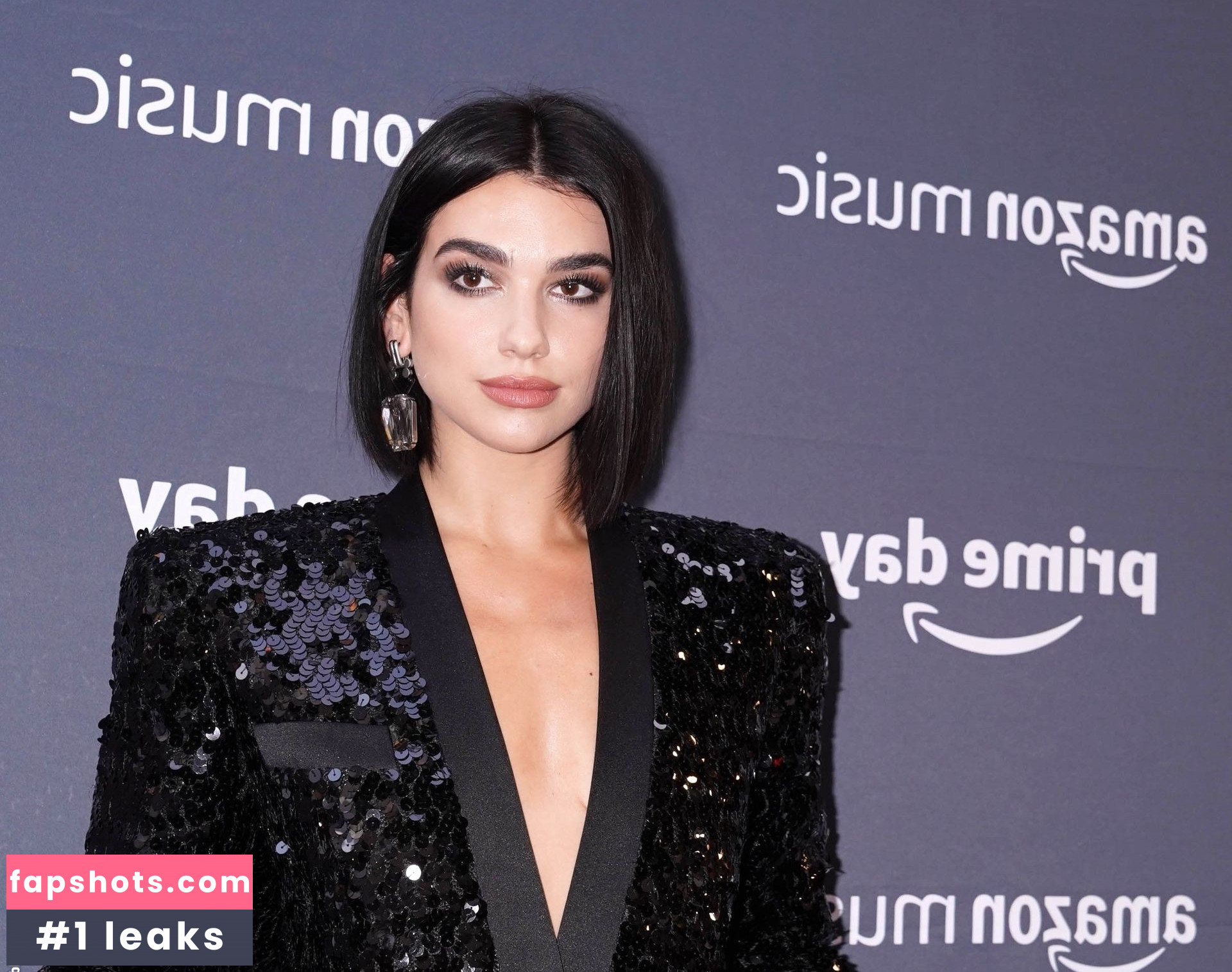 Dua Lipa gallery photo #8895