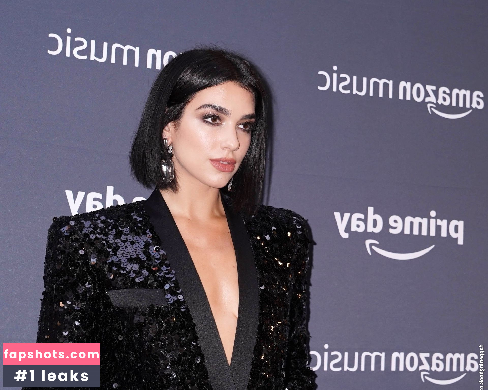 Dua Lipa gallery photo #8896