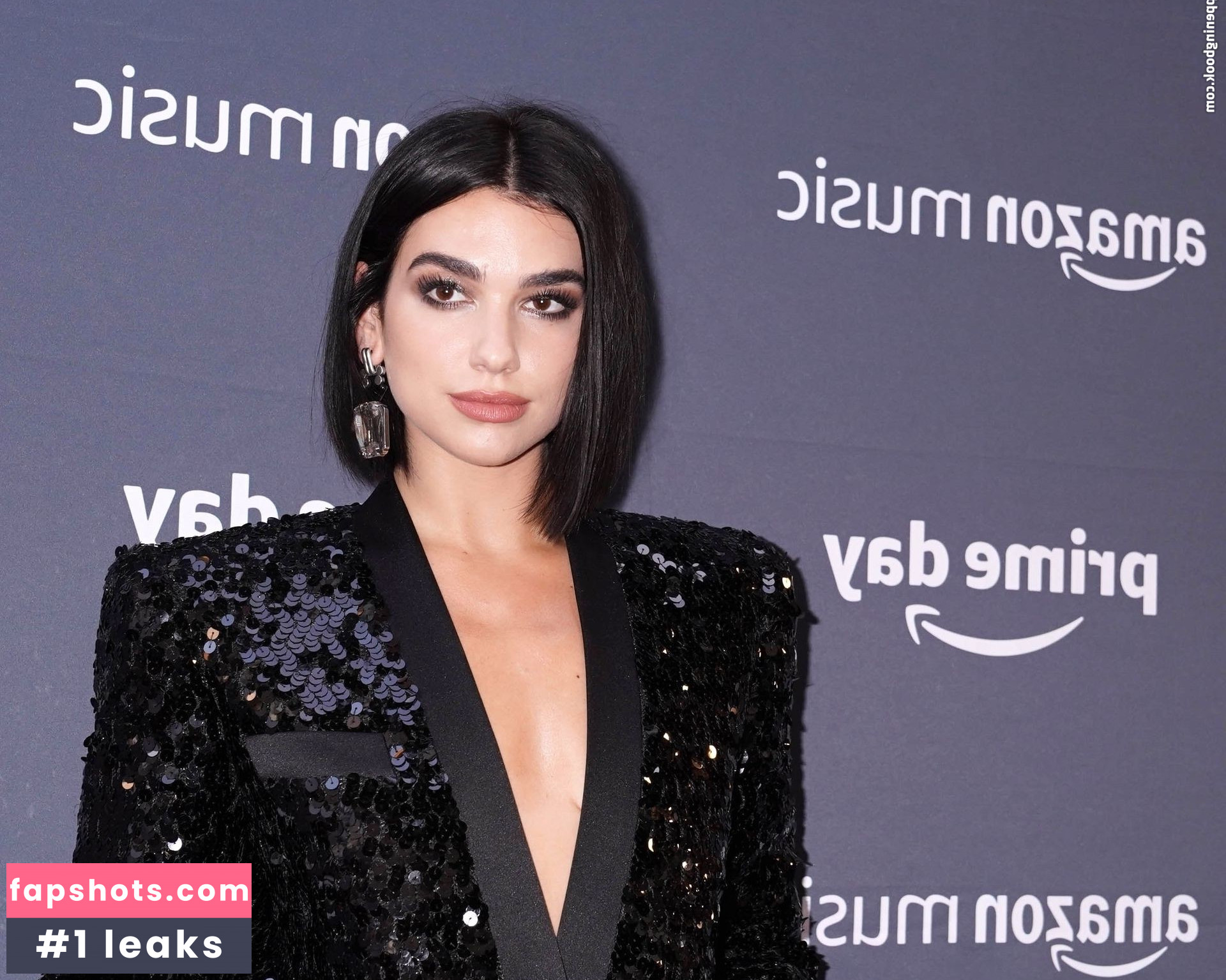 Dua Lipa gallery photo #8897