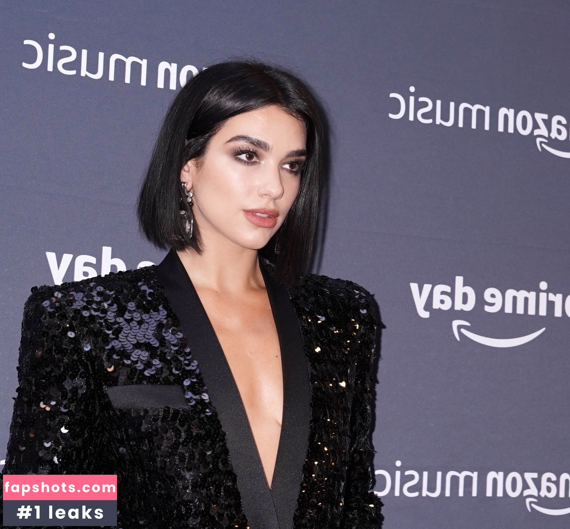 Dua Lipa gallery photo #8899