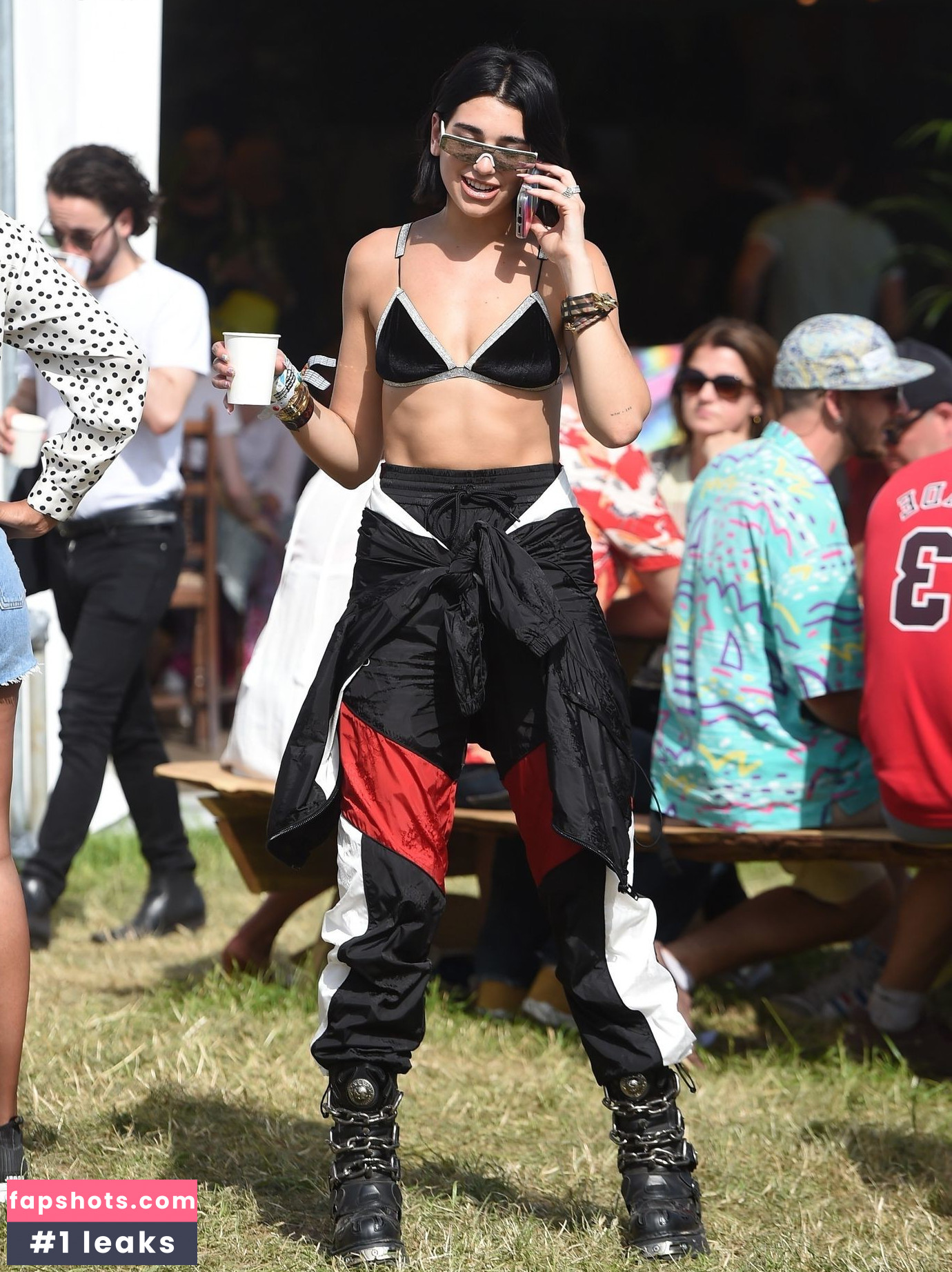 Dua Lipa gallery photo #8931