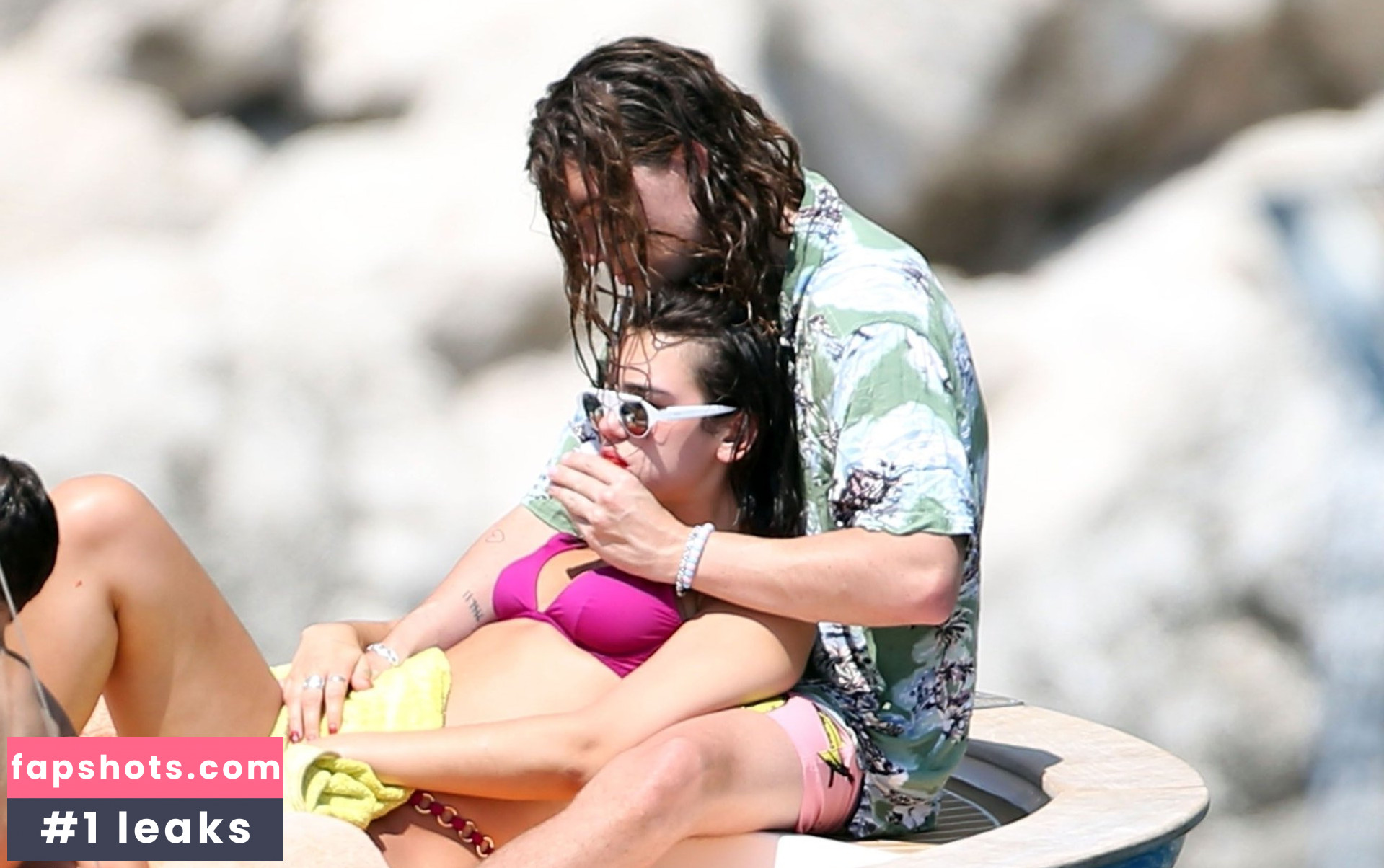 Dua Lipa gallery photo #8961