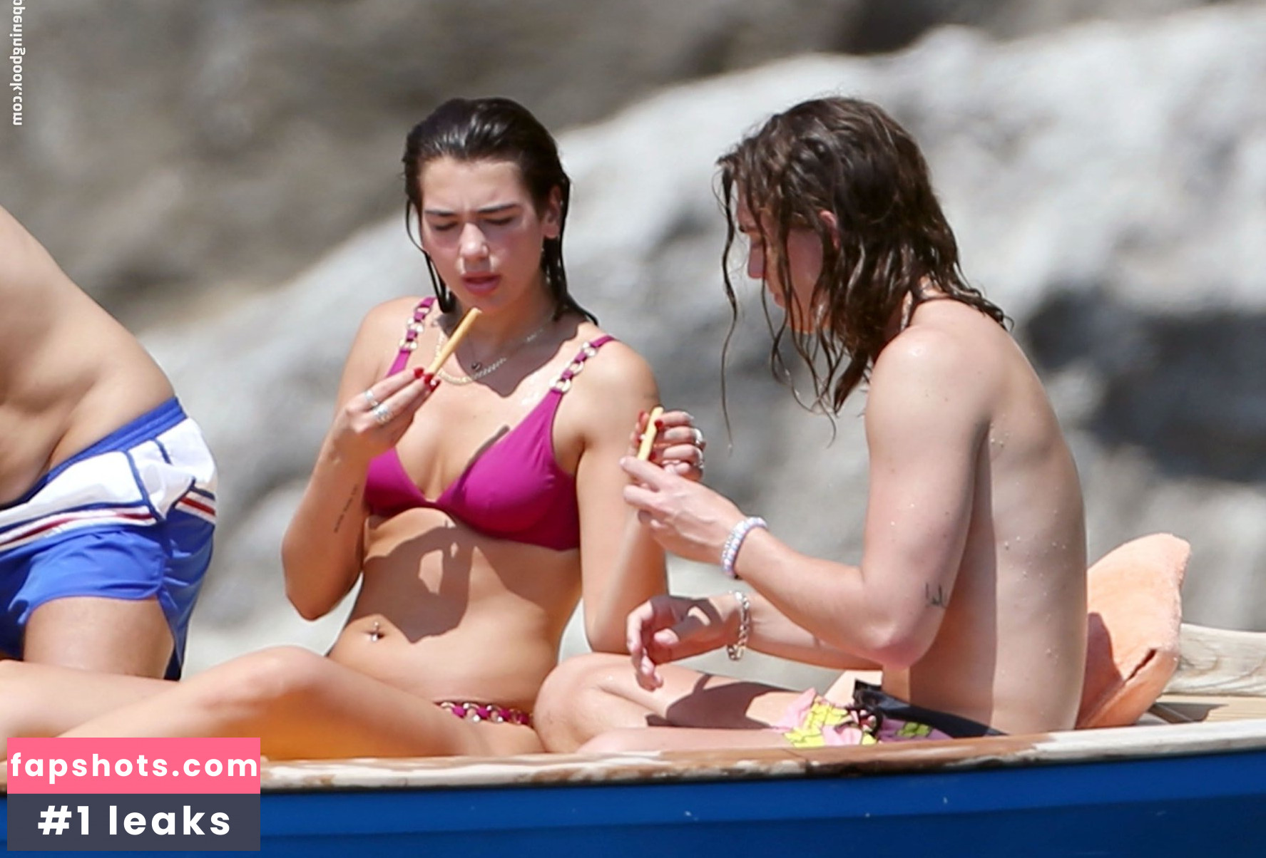 Dua Lipa gallery photo #8967