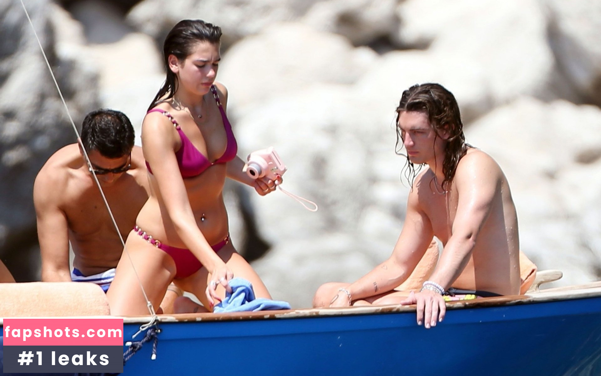 Dua Lipa gallery photo #8968