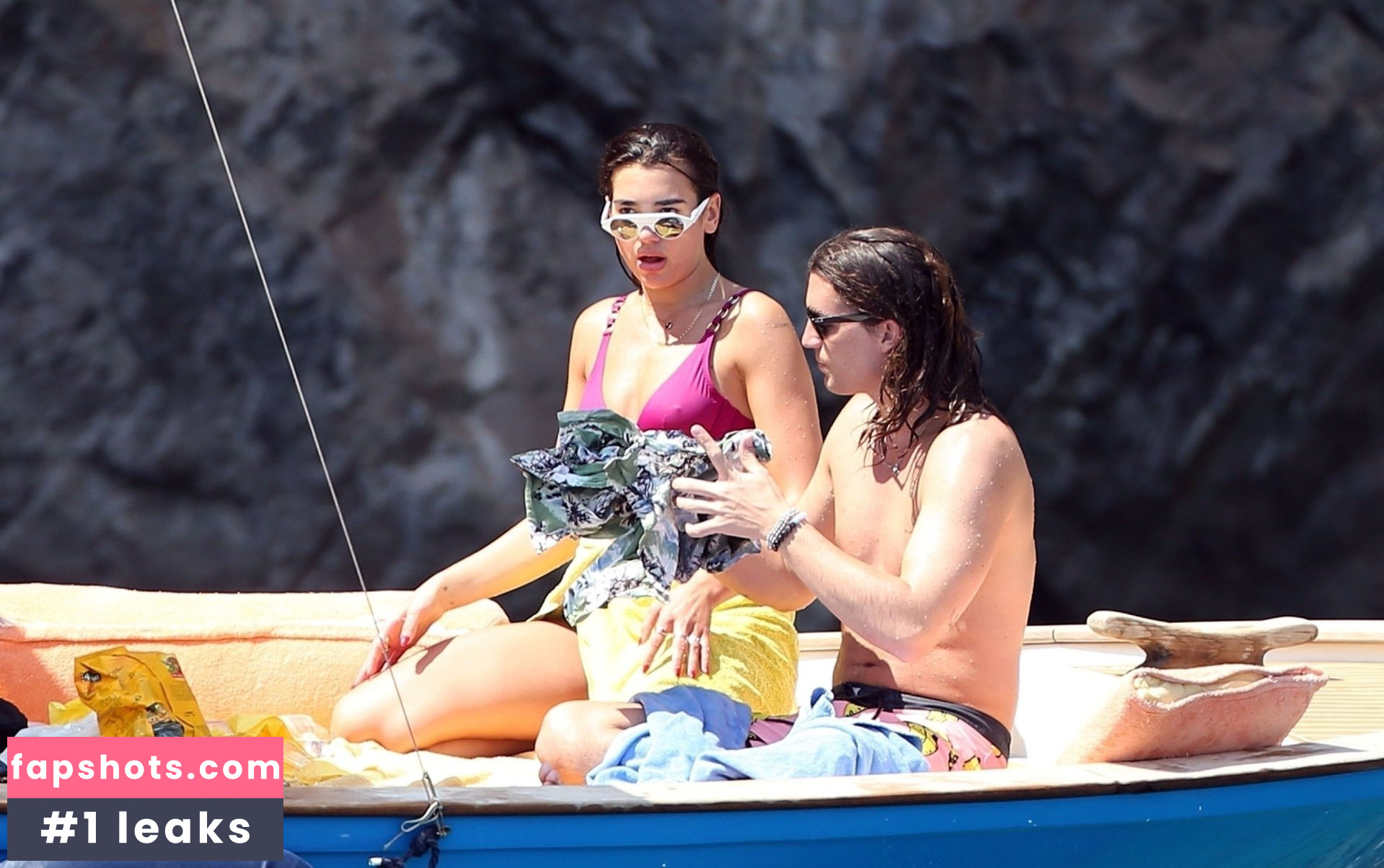 Dua Lipa gallery photo #8976