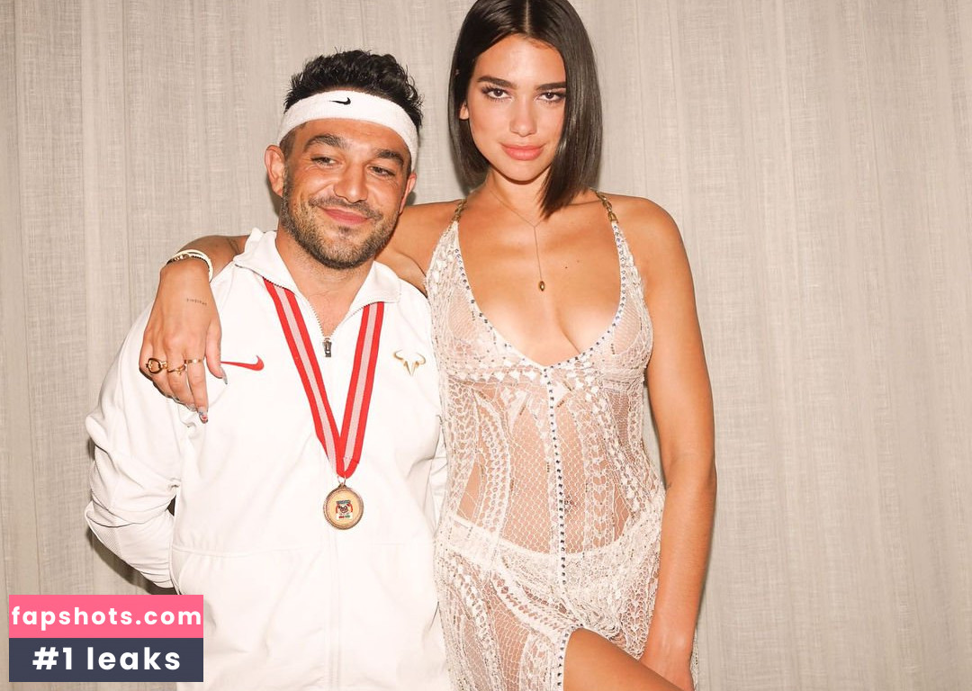 Dua Lipa gallery photo #9200