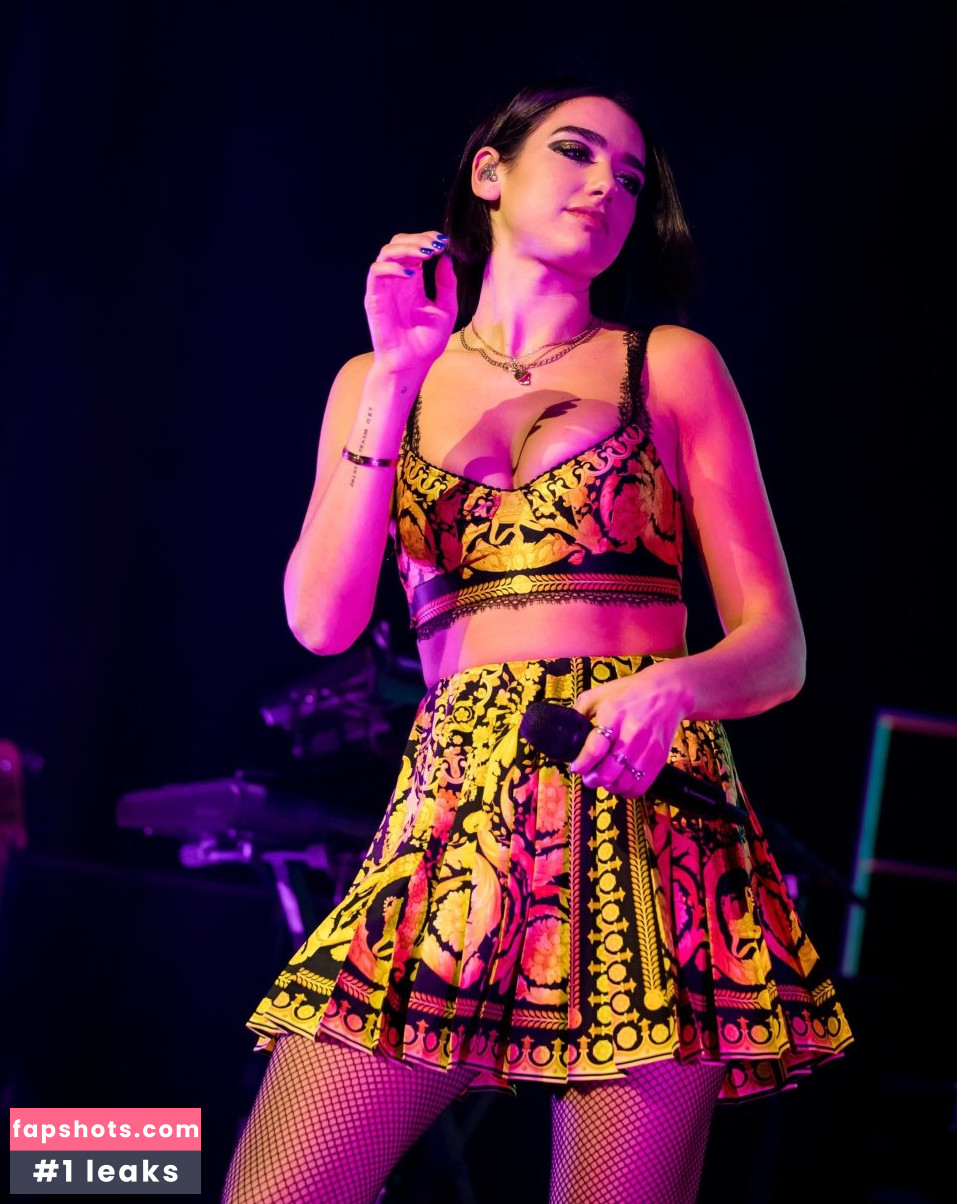 Dua Lipa gallery photo #9229