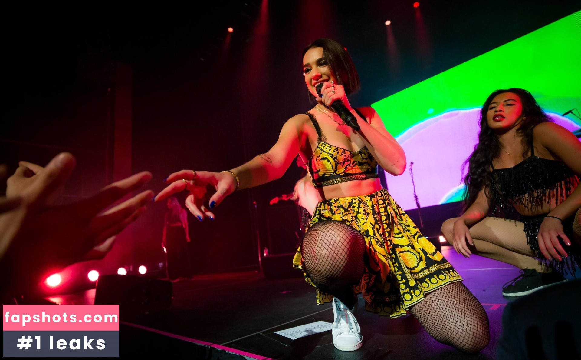 Dua Lipa gallery photo #9234