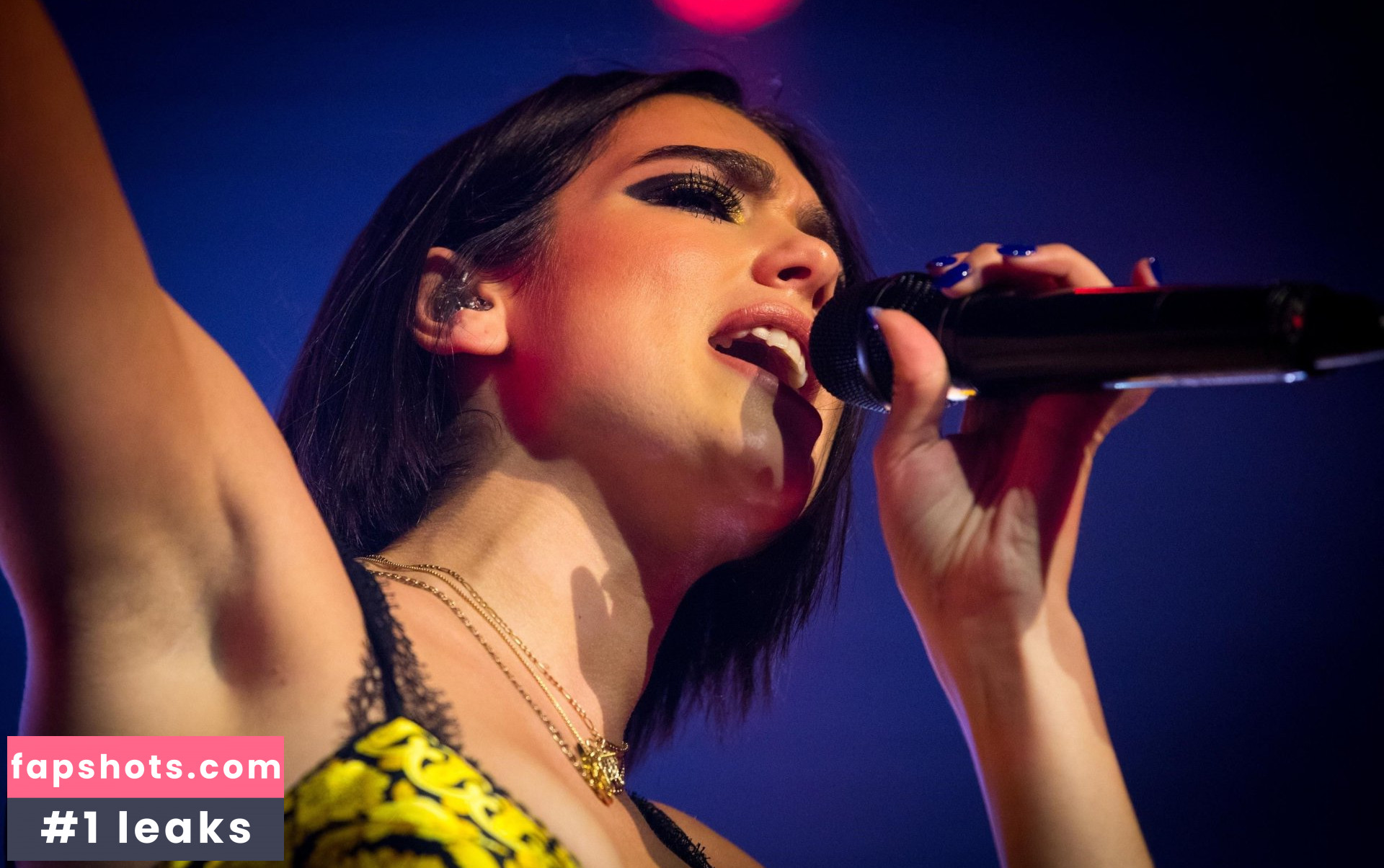 Dua Lipa gallery photo #9246