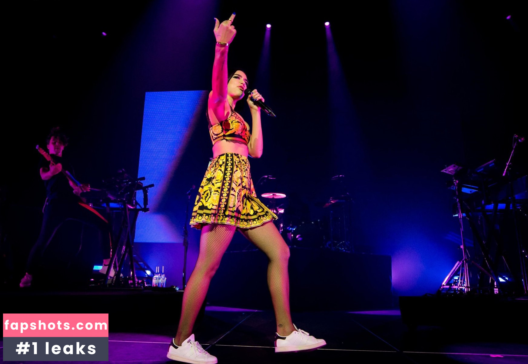 Dua Lipa gallery photo #9251