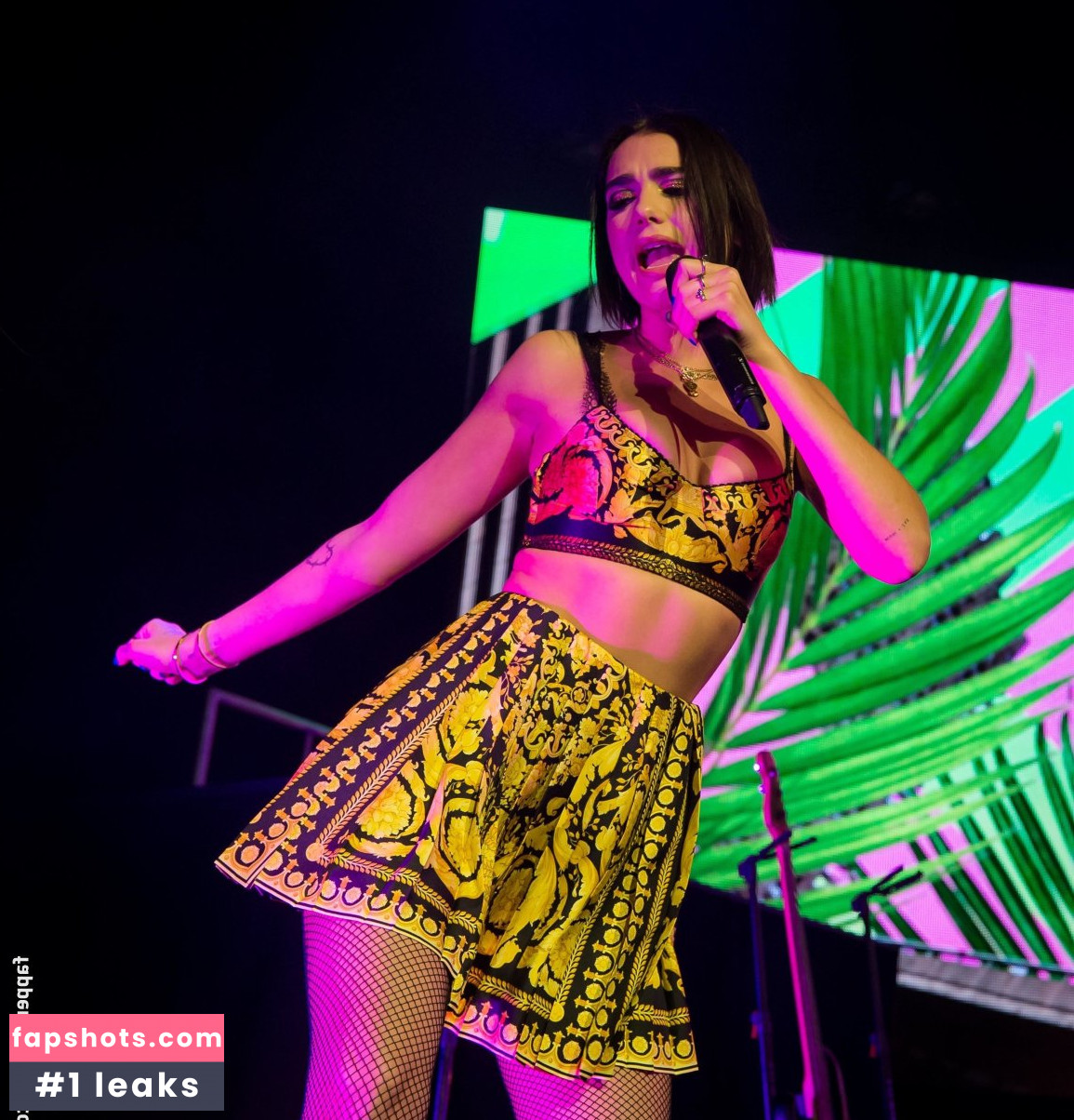 Dua Lipa gallery photo #9256