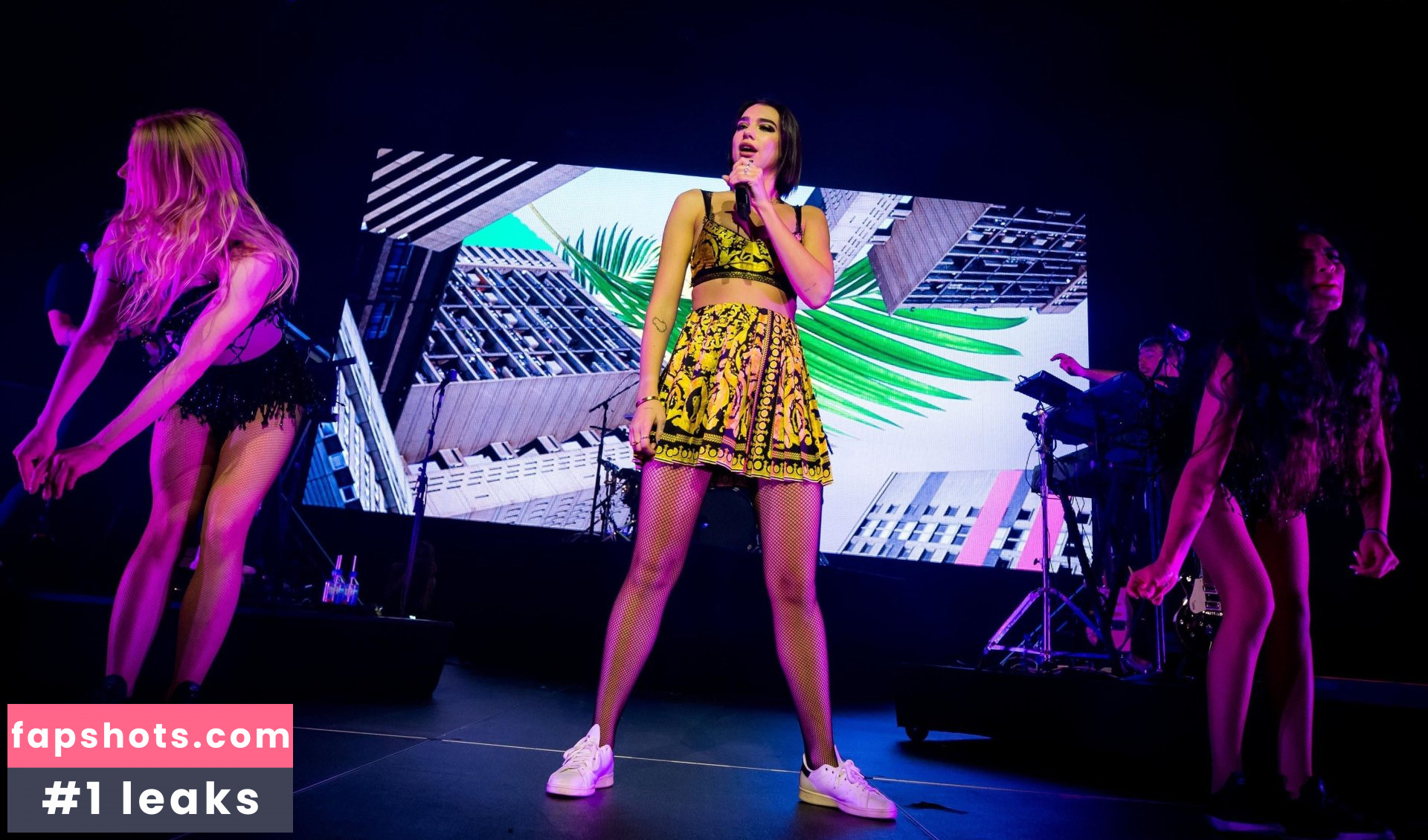 Dua Lipa gallery photo #9263