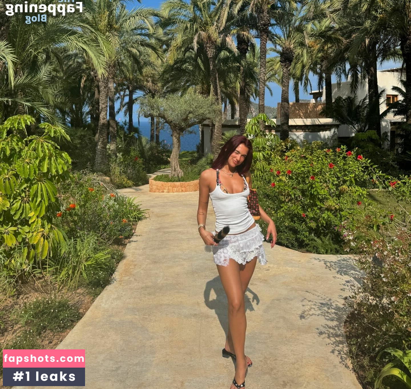 Dua Lipa gallery photo #932