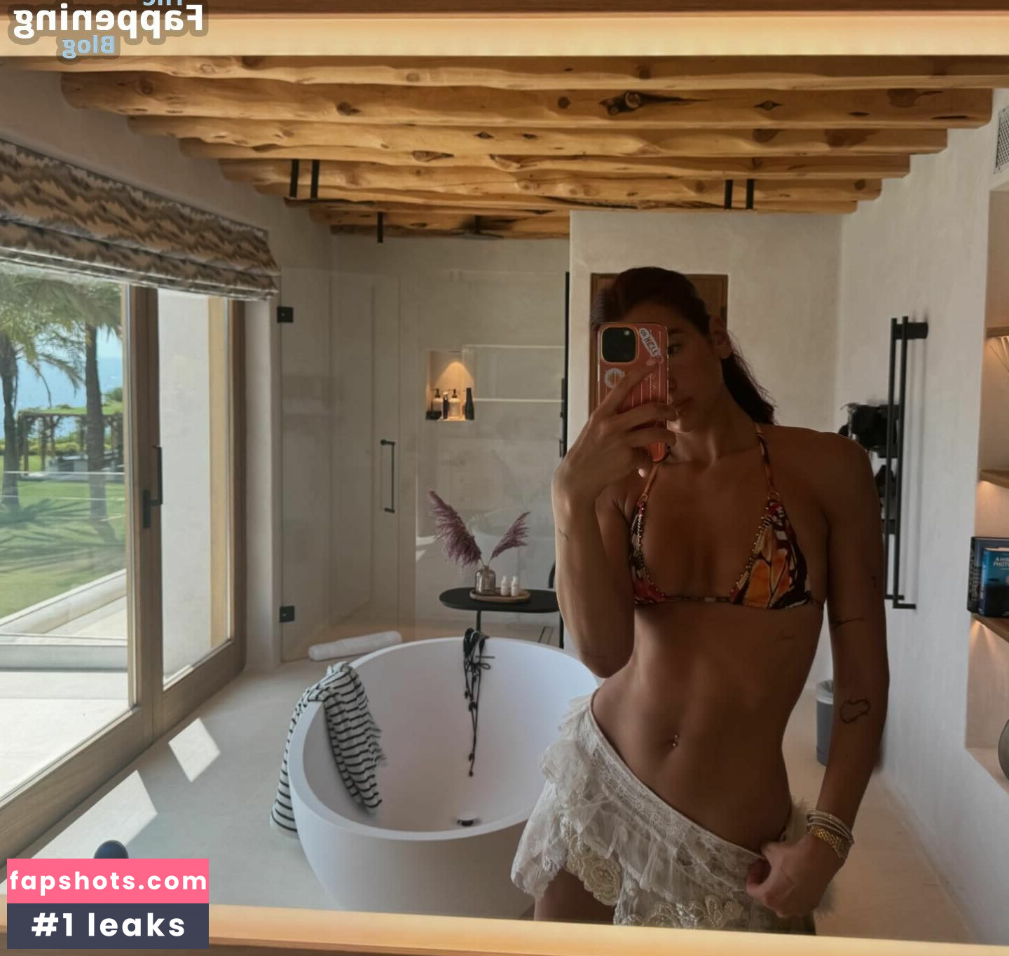 Dua Lipa gallery photo #933