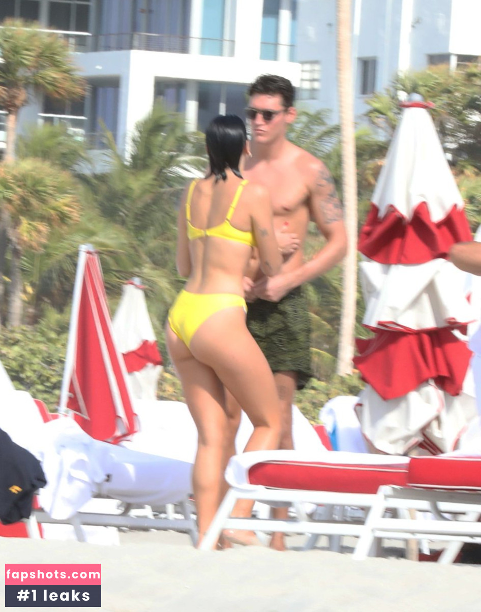 Dua Lipa gallery photo #9440