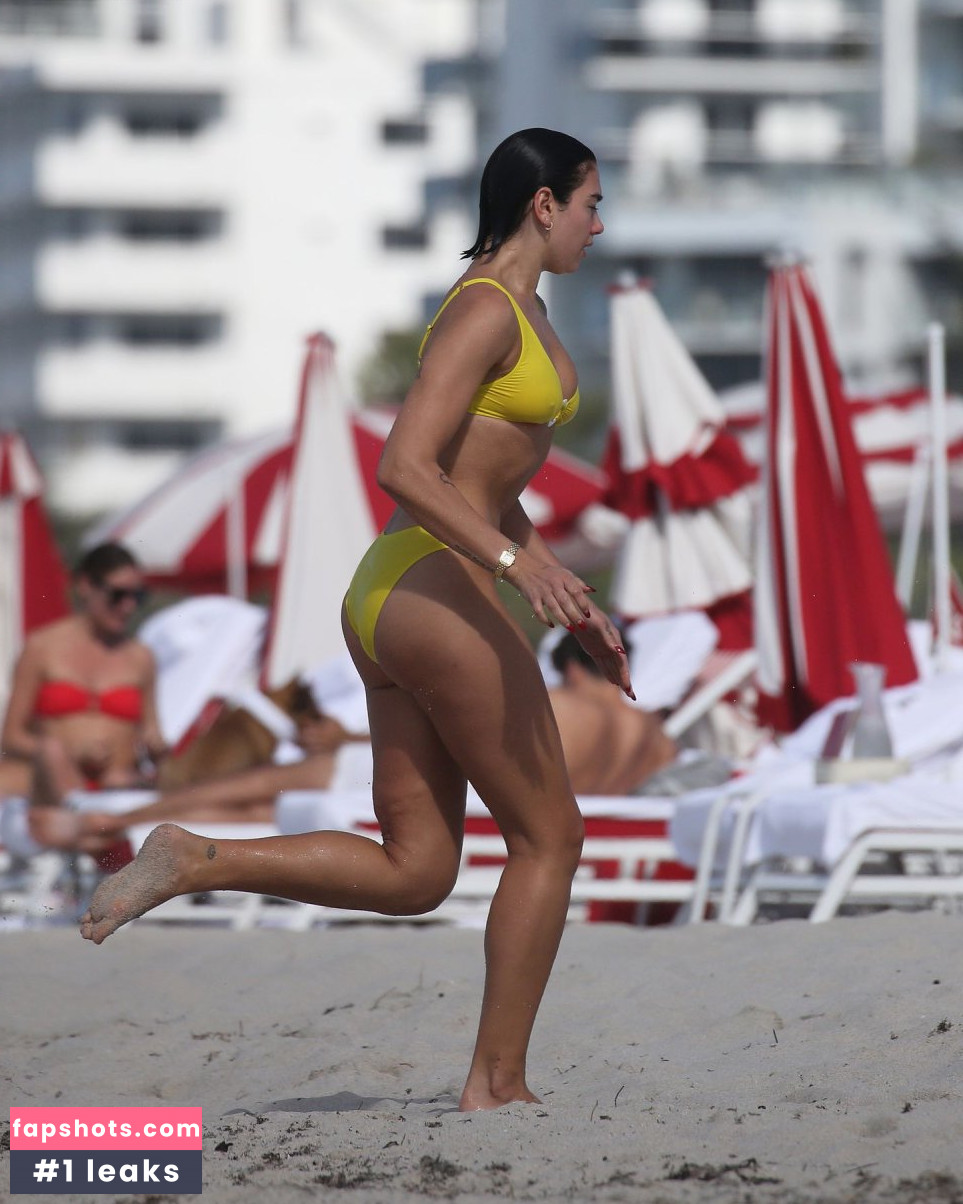 Dua Lipa gallery photo #9458