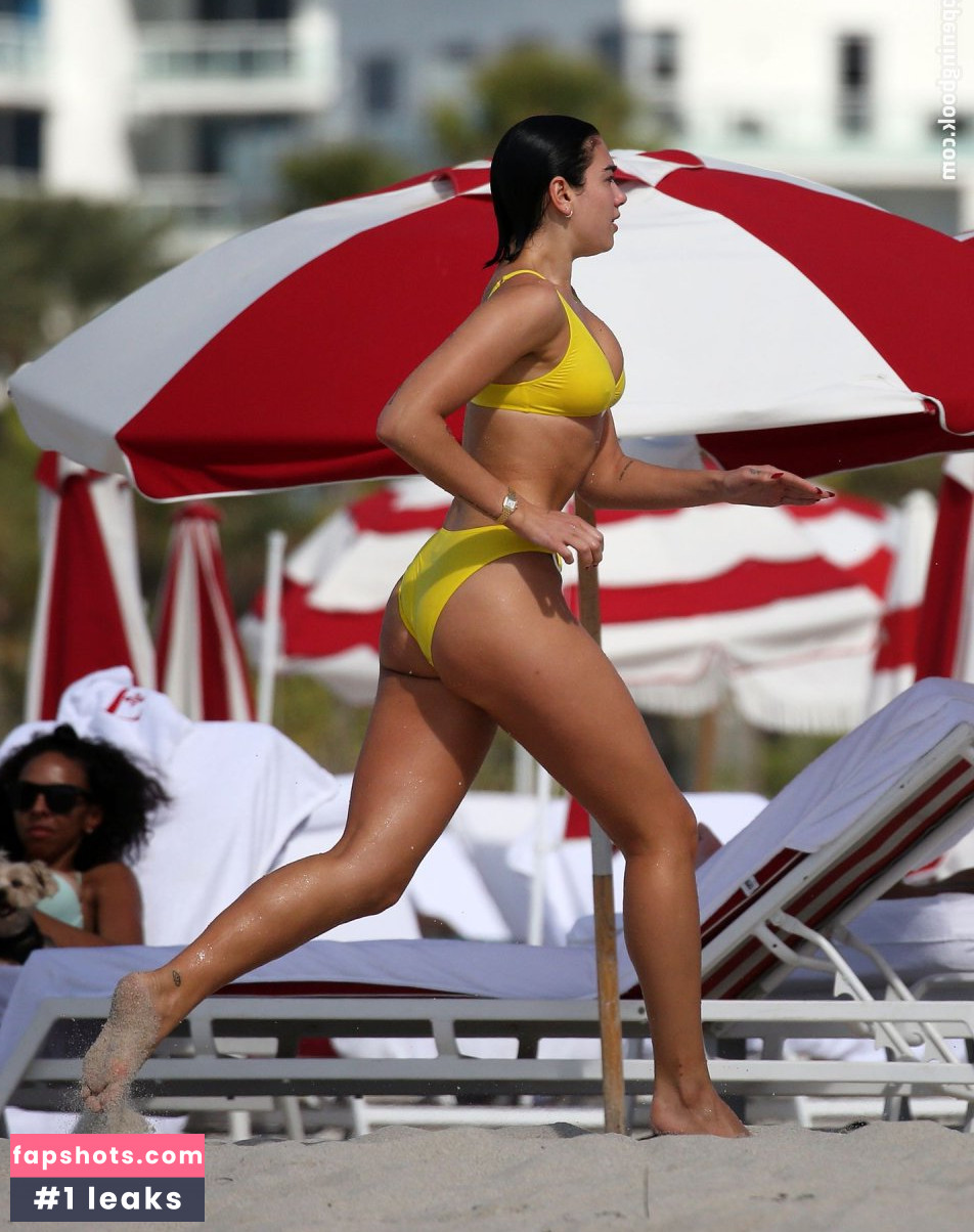 Dua Lipa gallery photo #9475