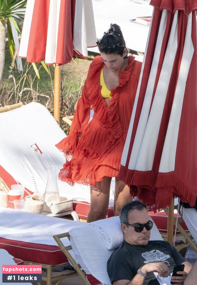 Dua Lipa gallery photo #9493