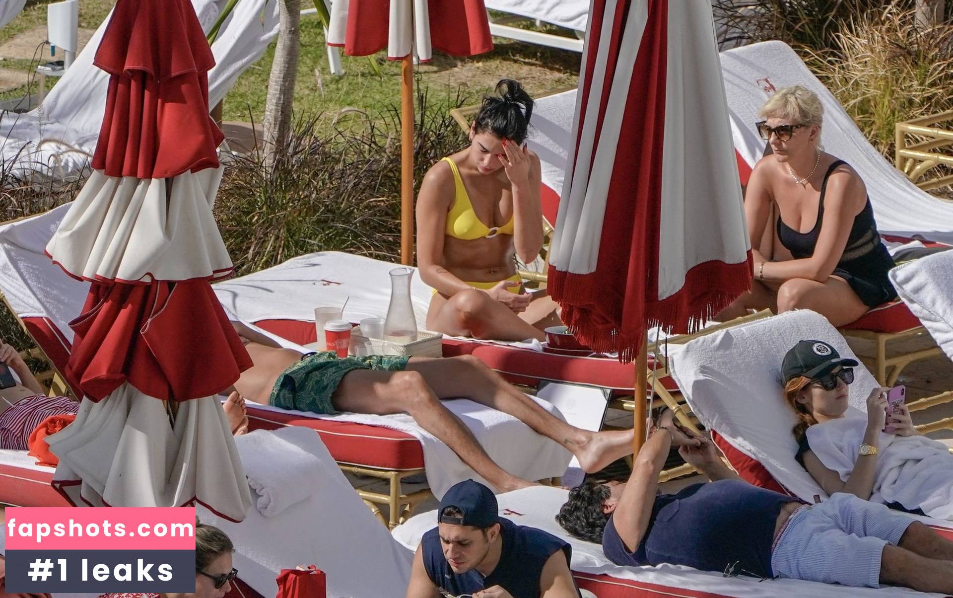 Dua Lipa gallery photo #9506