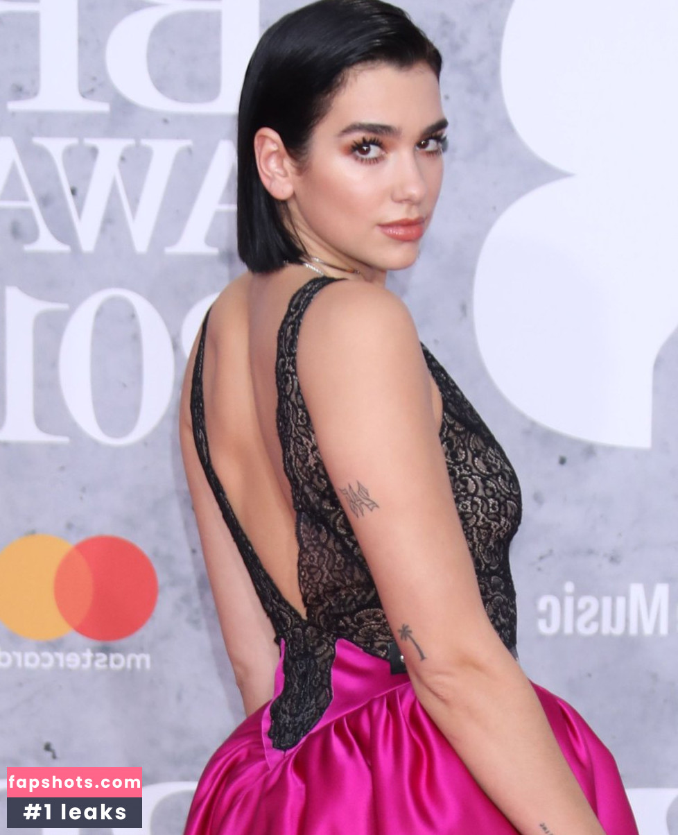 Dua Lipa gallery photo #9522