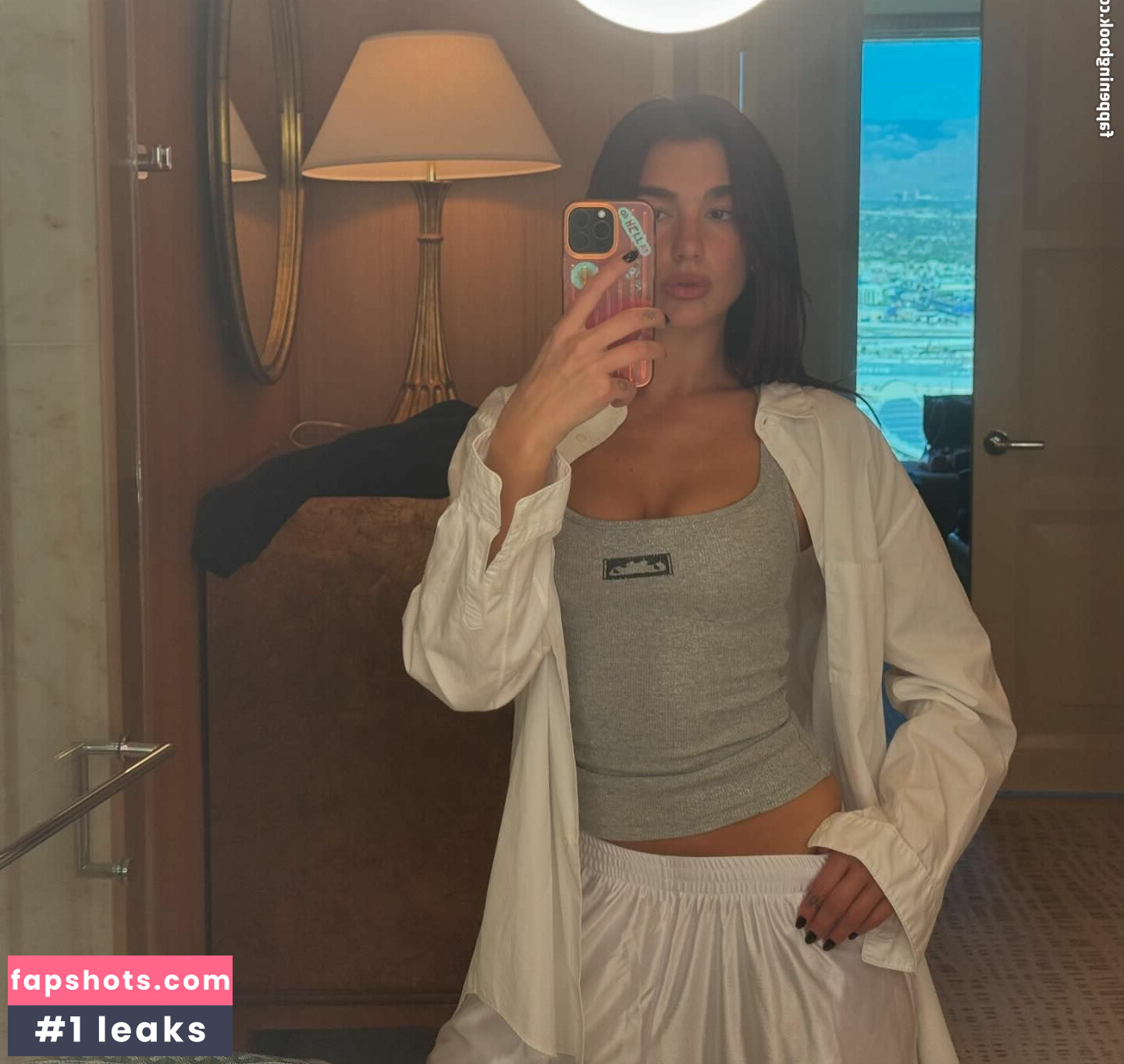 Dua Lipa gallery photo #975