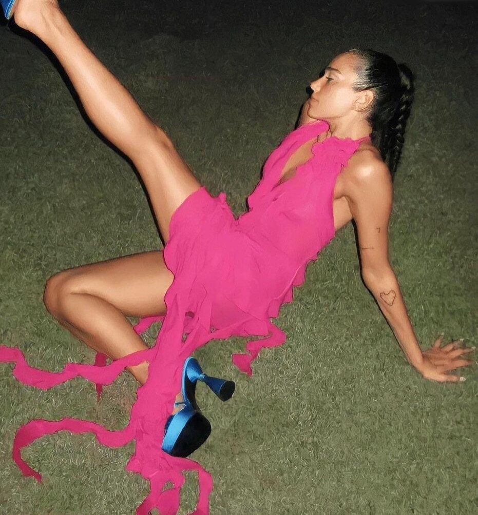 dua-lipa gallery photo #1118