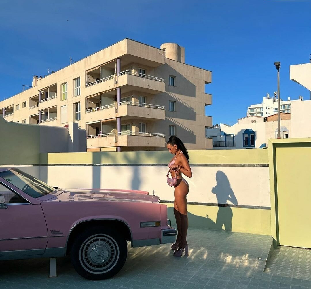 dua-lipa gallery photo #1647