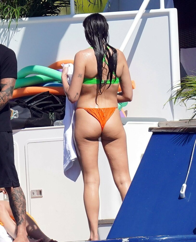 dua-lipa gallery photo #4938