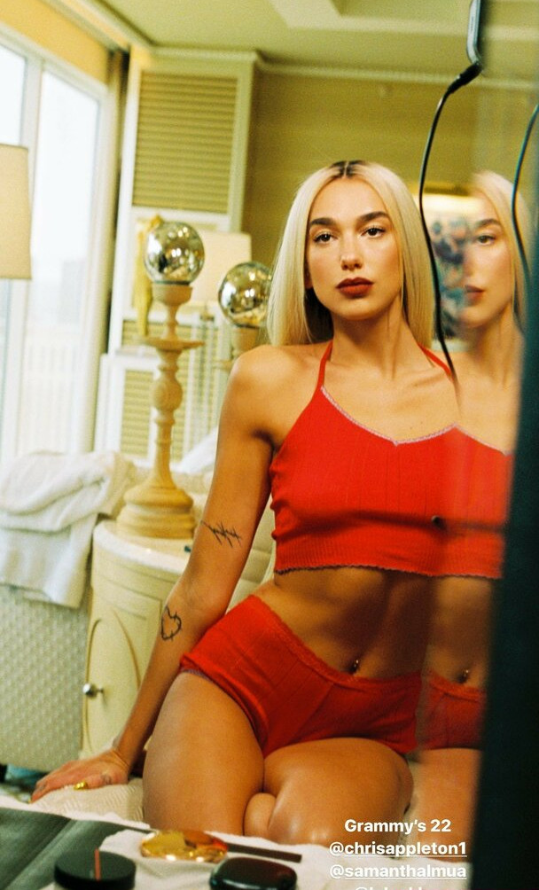 dua-lipa gallery photo #4941