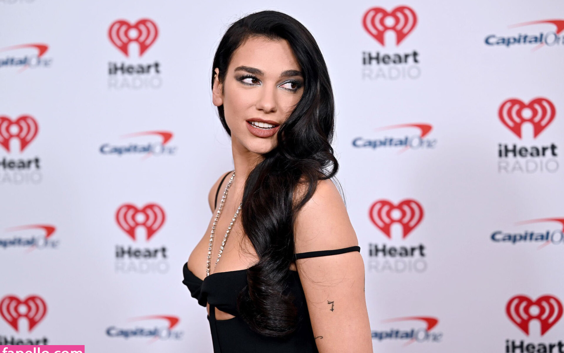 dua-lipa gallery photo #5008