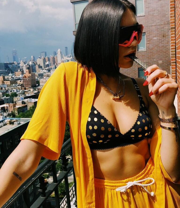 dua-lipa gallery photo #5013