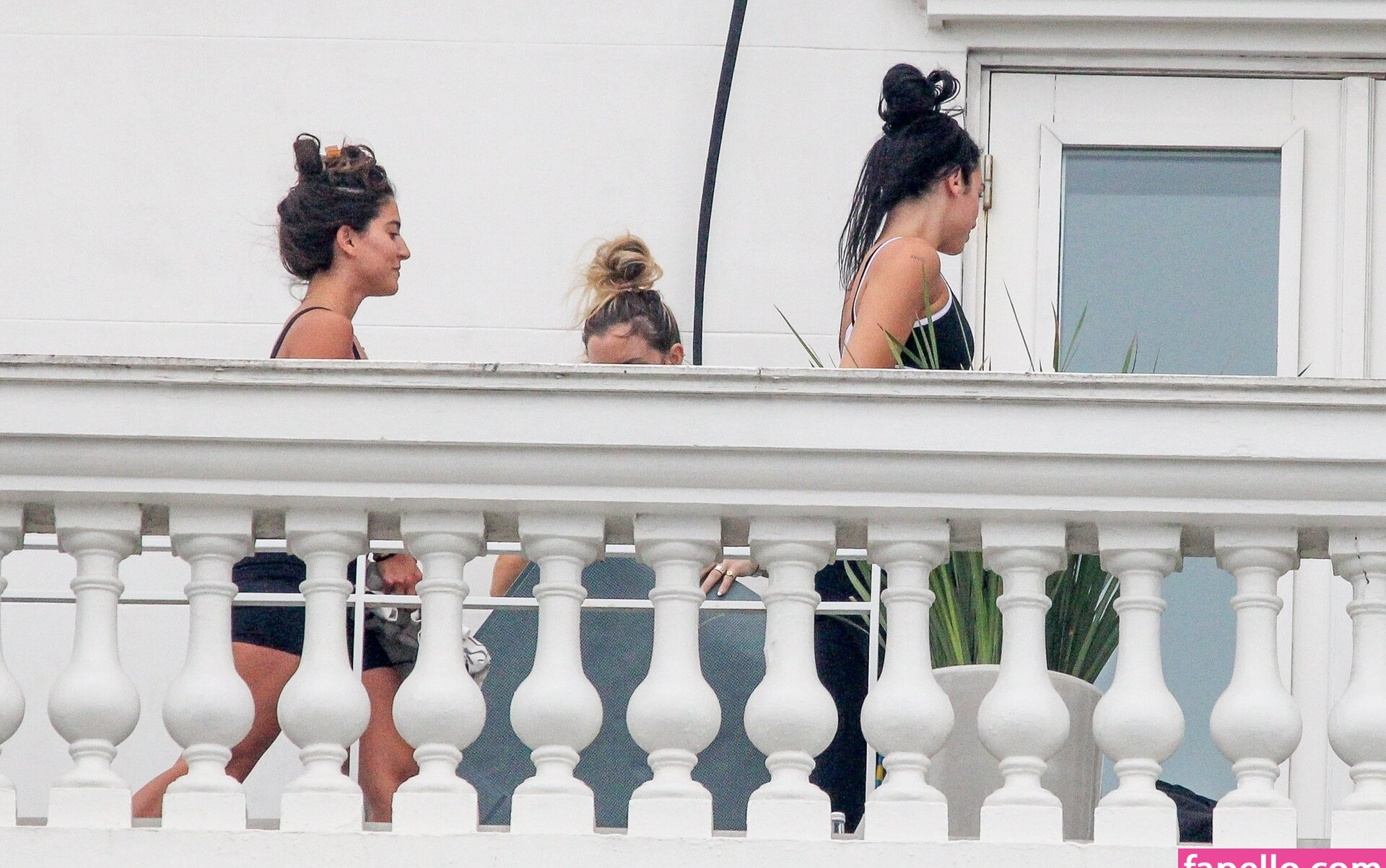 dua-lipa gallery photo #5292