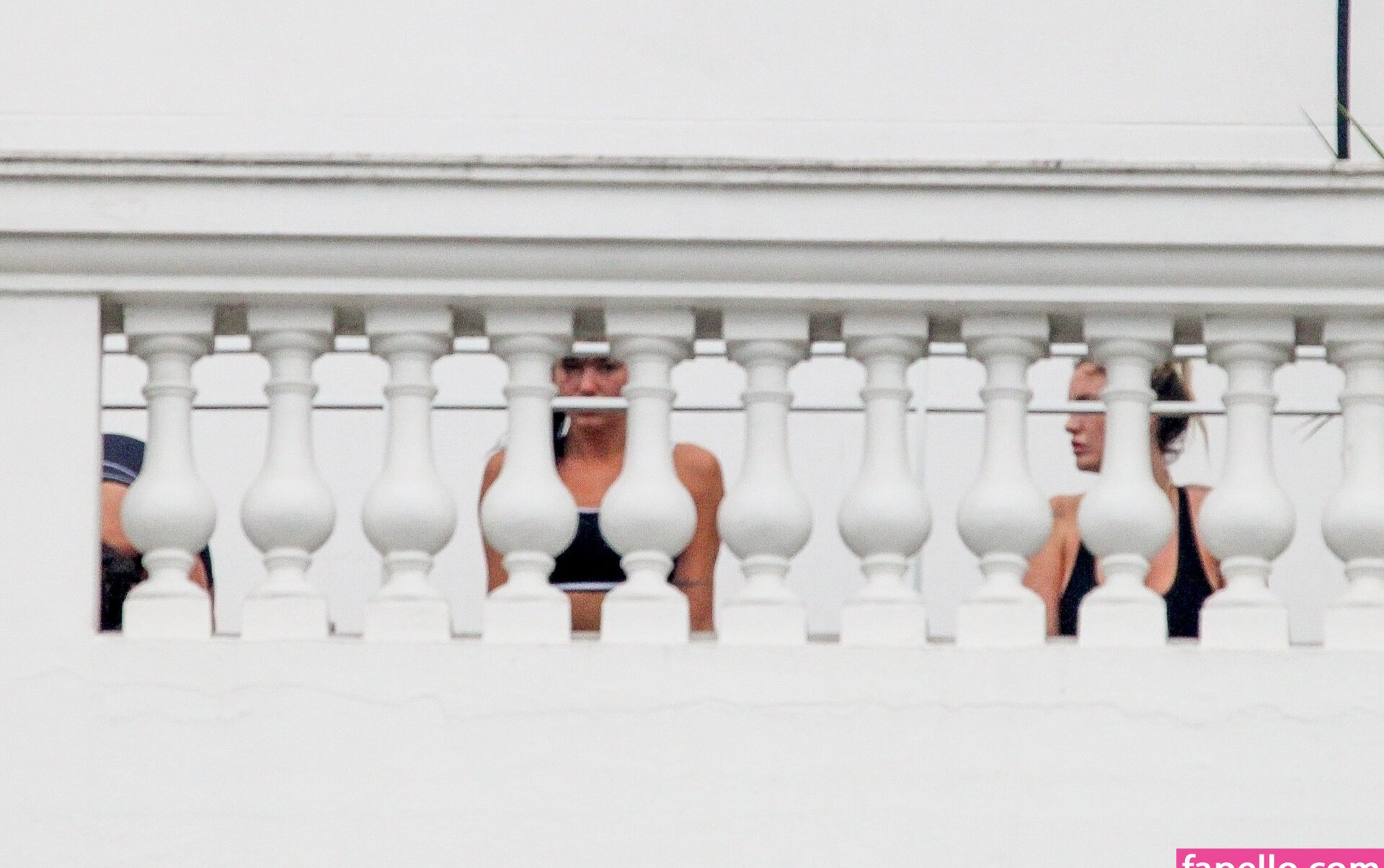 dua-lipa gallery photo #5299