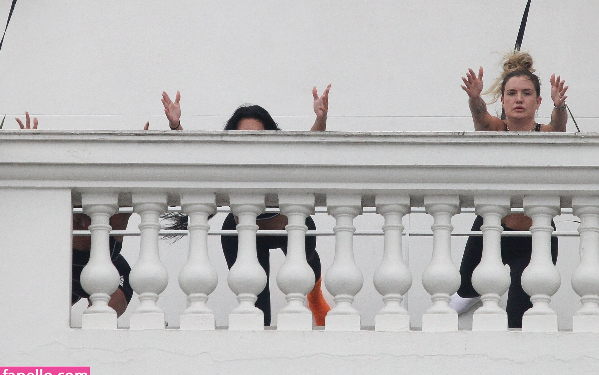 dua-lipa gallery photo #5322