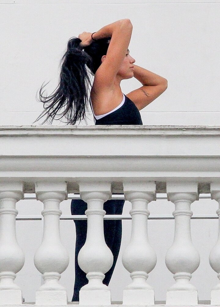 dua-lipa gallery photo #5323