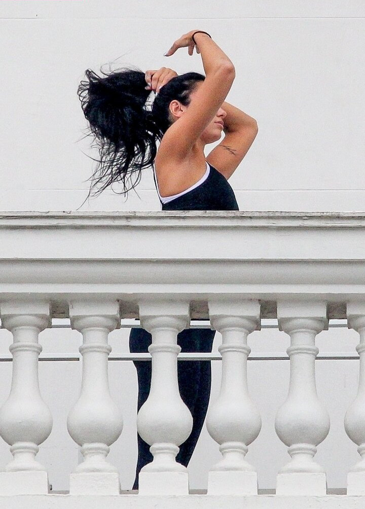 dua-lipa gallery photo #5324