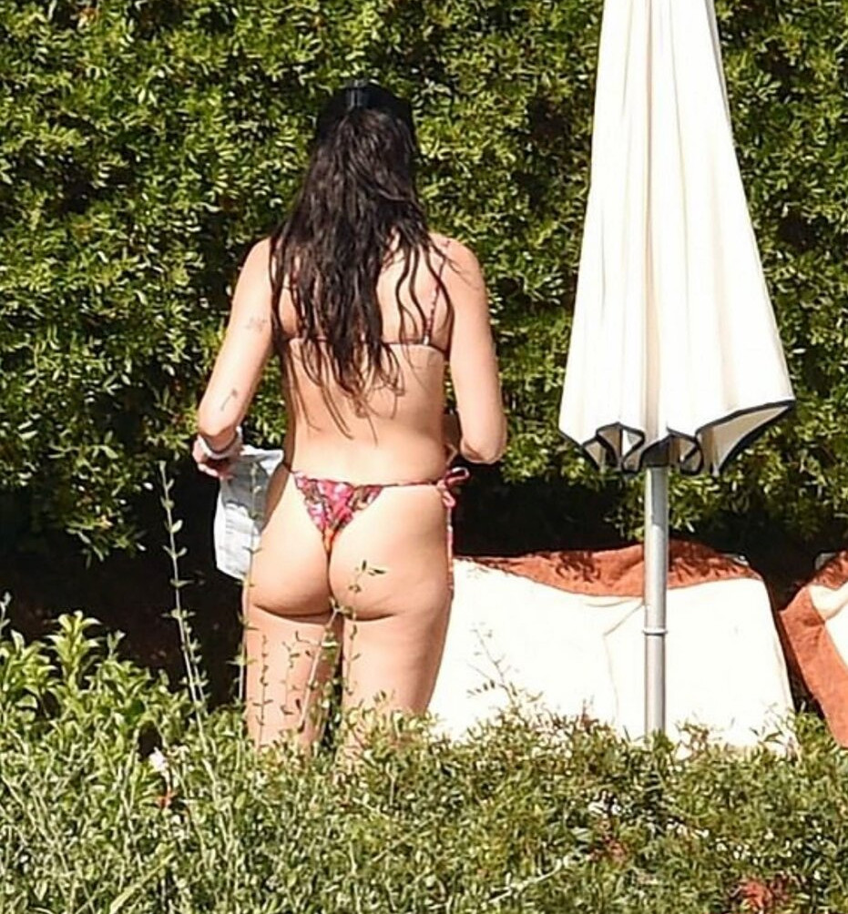 dua-lipa gallery photo #5968