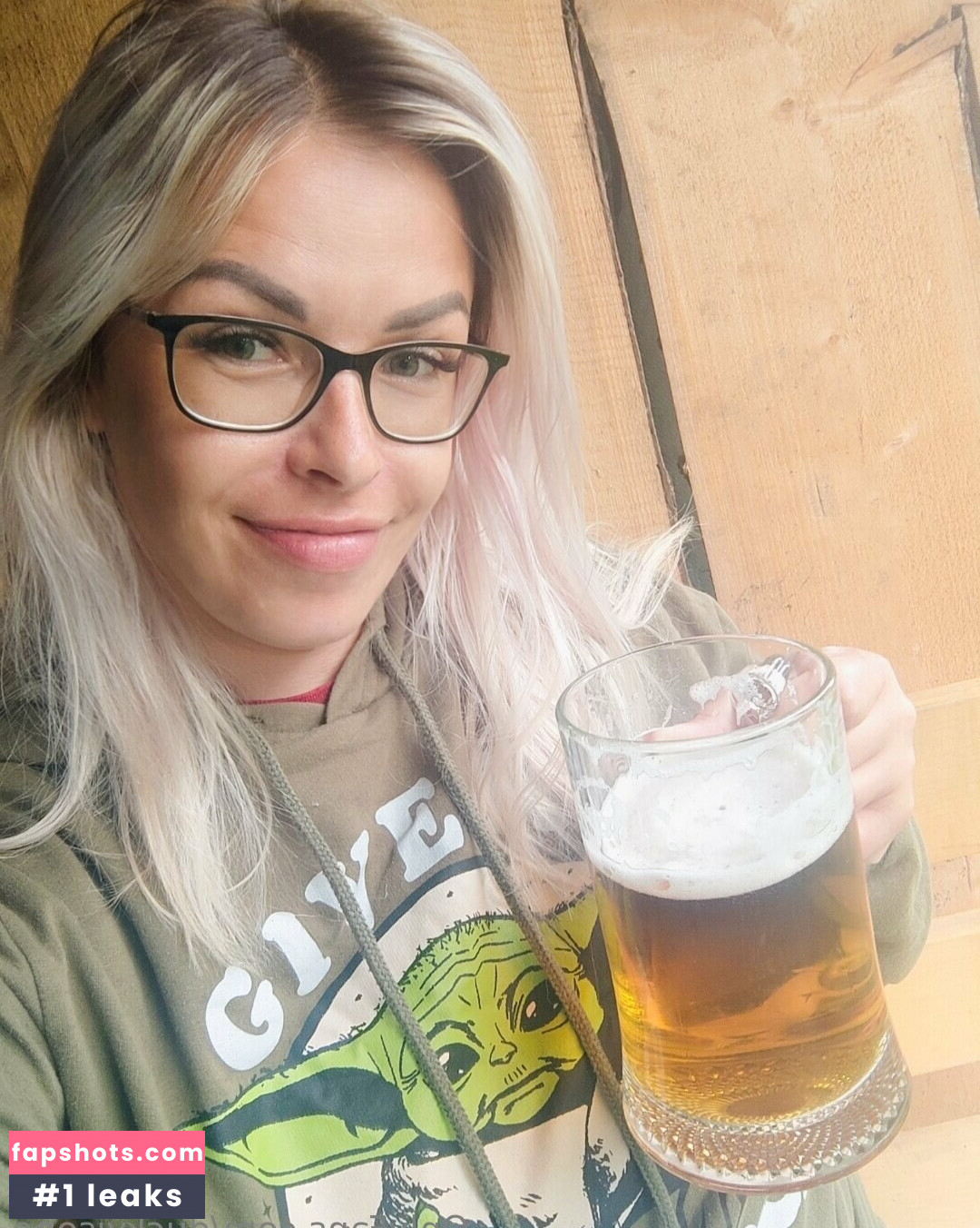 duckyisone gallery photo #9