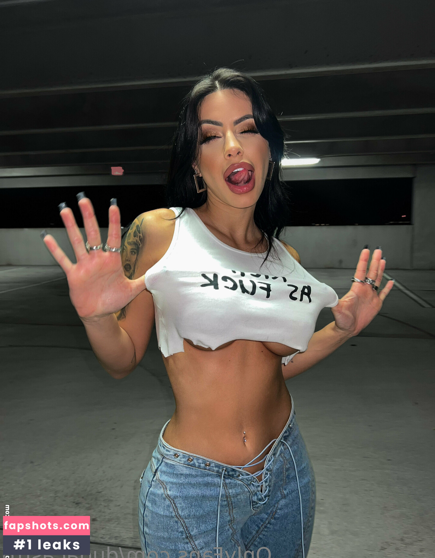 Duda Castro gallery photo #3