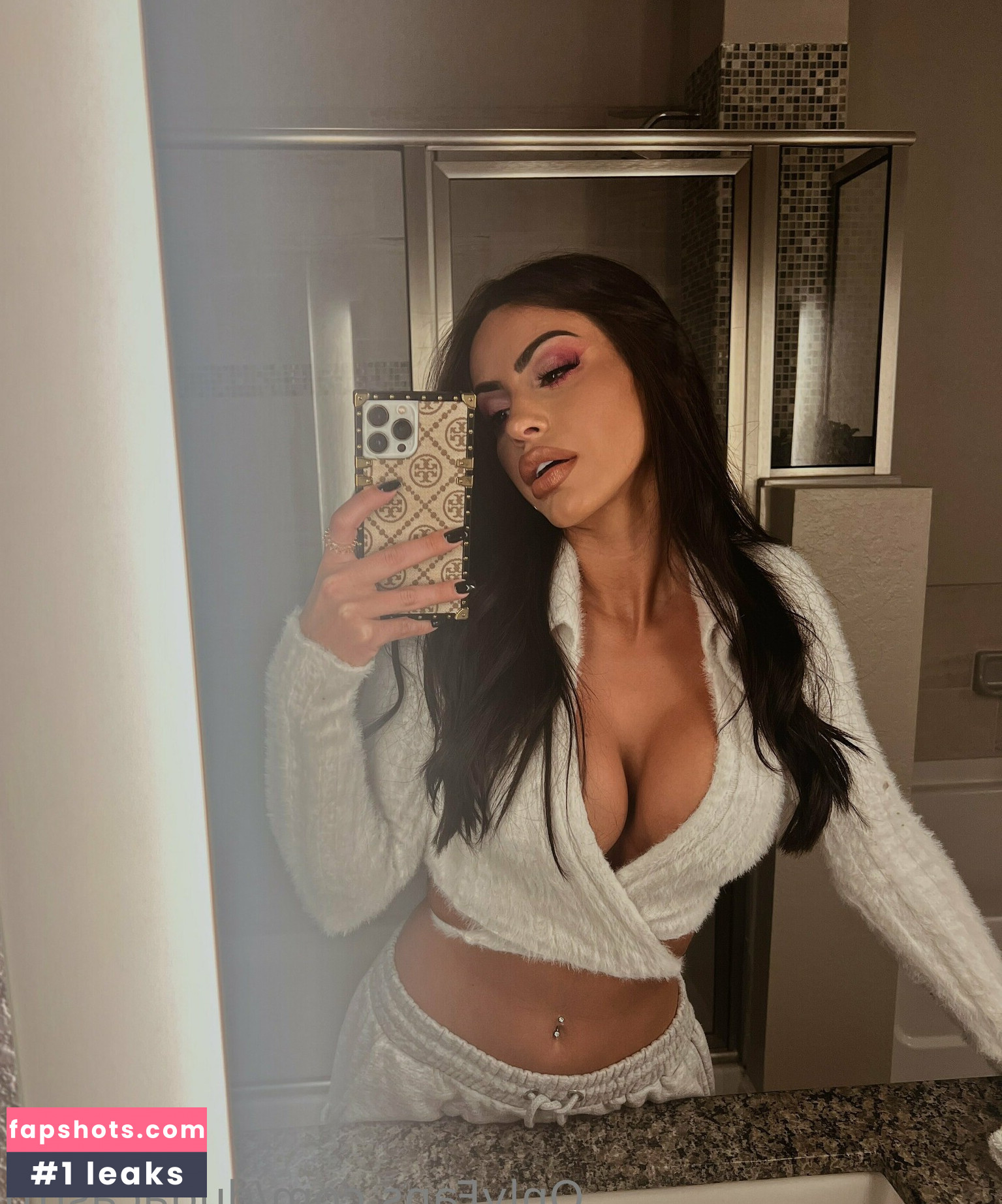 Duda Castro gallery photo #6