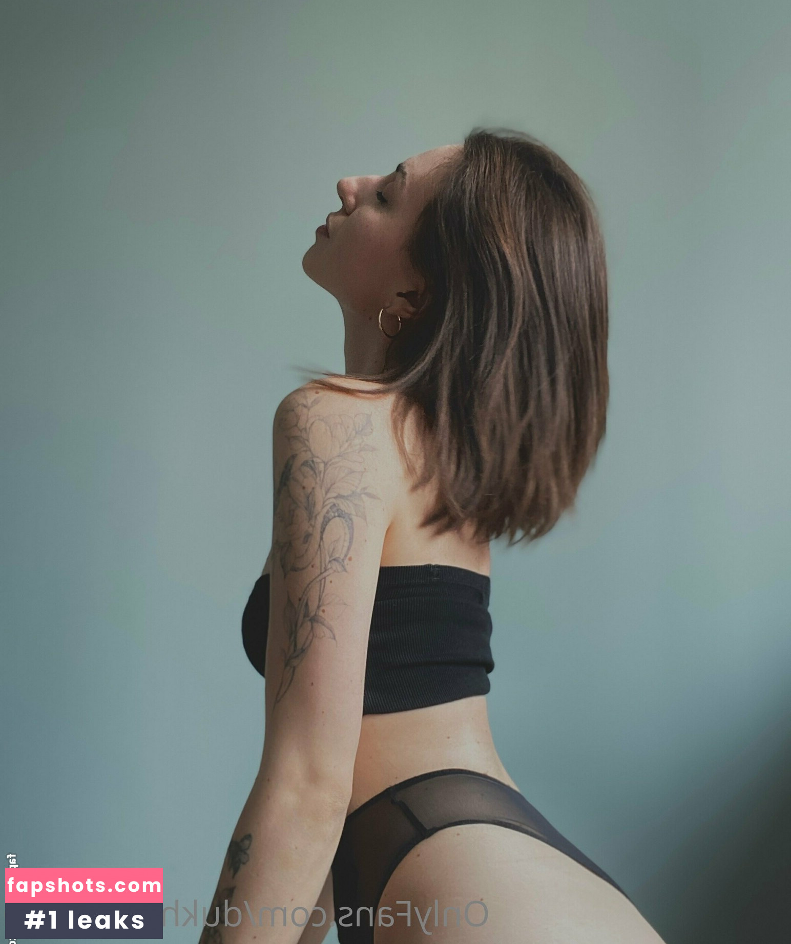 dukhovnelytse nude babe gallery